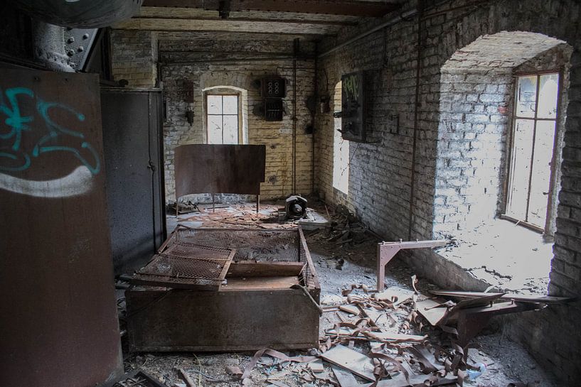 HASARD CHERATTE URBEX van Ivanovic Arndts