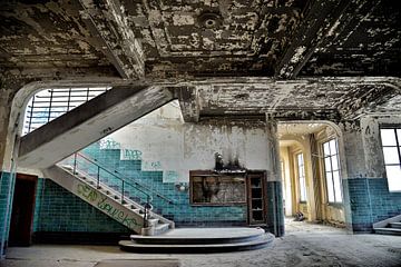 Urbex trap van Loes van Dijk
