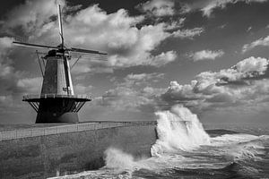 Hochwasser an der Oranjemolen - Flushing in schwarz-weiß