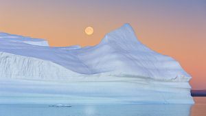 Sunset Hall Bredning, Scoresbysund, Groenland