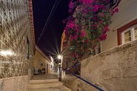 Wanne give me some flowers?