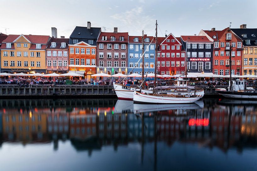 Nyhavn " nieuwe haven" Kopenhagen van Jiri Viehmann