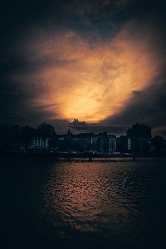 Heart-shaped sky on the Amstel