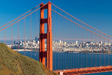 Golden Gate Bridge avec les toits de San Francisco sur Jan van Dasler