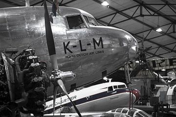 KLM Dc-2 Douglas in Hangar van Jaimy van Asperen