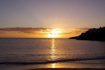 Romantische zonsopgang over de zee van Mallorca van cuhle-fotos