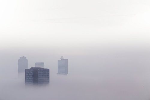 Neblige Skyline Rotterdam