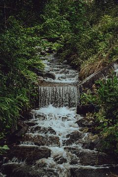 Waterfall by Eva Ruiten