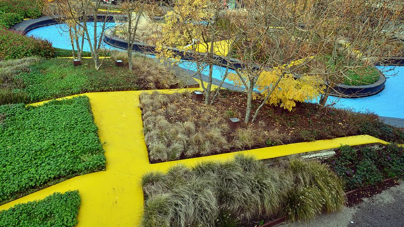 The Schipperplein with its characteristic yellow lanes in Almere seen from above by Gert Bunt
