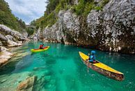 Kanoën / Kajakken / Raften in de Soča rivier van Kevin Baarda thumbnail