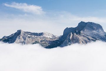 Rotsachtige bergtoppen in de Pyreneeën van KC Photography