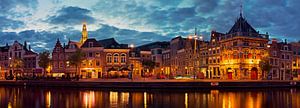 Panorama du Spaarne à Haarlem la nuit