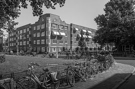 Banstraat by Hugo Lingeman