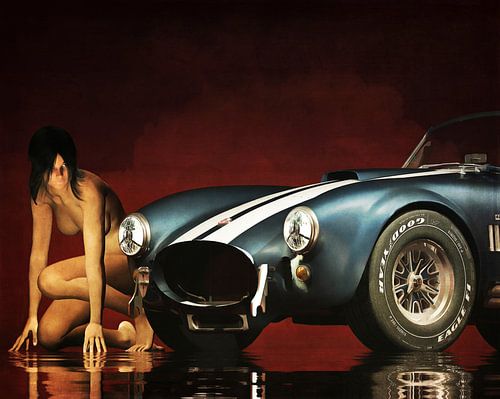 Erotisch naakt - Naakte vrouw met een Ford Cobra