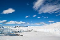 Mountain scenery in Antarctica by Hillebrand Breuker thumbnail