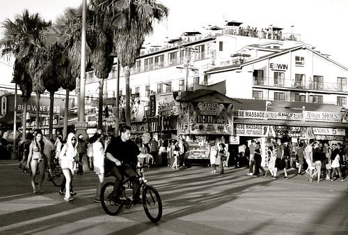 Venice Beach 2 BW, California by Samantha Phung