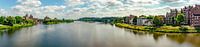 Maastricht Maas Panorama von der Kennedy-Brücke in Richtung Belgien
