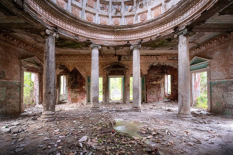 Pillars Resort abandonné. par Roman Robroek - Photos de bâtiments abandonnés