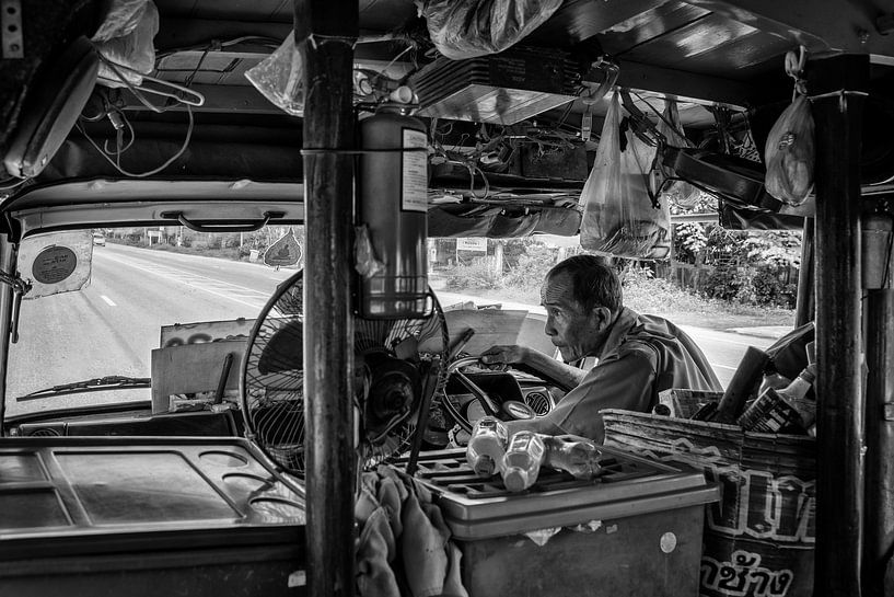 Finale foto National Geographic fotowedstrijd &quot;Hardwerkende lieve Opa in Azie!&quot;! von Jeroen Somers