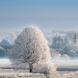 Winter in Étroussat van Ruud Peters