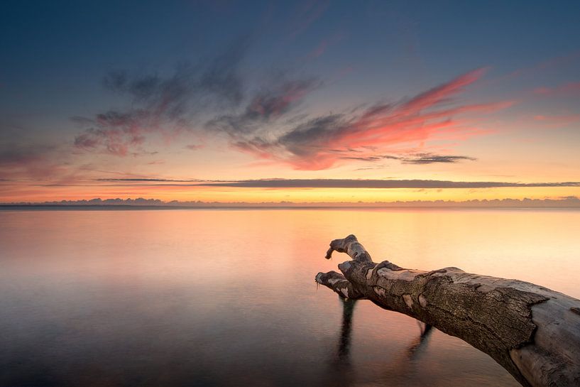 Sonnenaufgang über der Ostsee von Sebastian Holtz