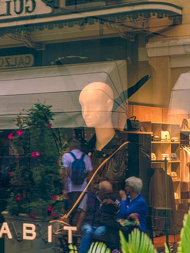 store window of Como von Michael Schulz-Dostal