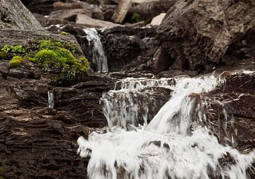 Montana USA Glacier Park Waterfall II von Olaf Rutgers