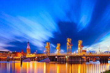 Kampen au fleuve IJssel pendant le coucher du soleil sur Sjoerd van der Wal Photographie