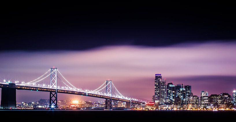 Bay Bridge in San Francisco am Abend von Atelier Liesjes