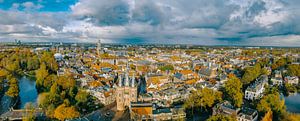 Luftaufnahme der Stadt Zwolle am Sassenpoort im Herbst