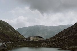 Silence on the Border: Moments of Rest between Tourism and Nature by Henrike Golstein