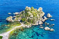 L'île d'Isola Bella dans le quartier de Mazzarò de la ville de Taormine en
