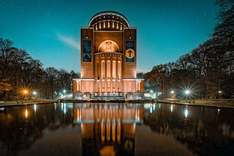 Planetarium Hamburg by Das-Hamburg-Foto
