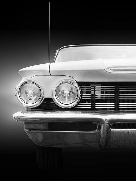 Voiture ancienne américaine Super 88 1960 vue de face par Beate Gube