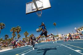 Basketball am Strand von Venice Beach, Los Angeles