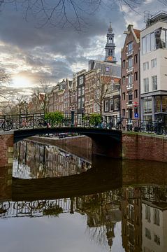 Zicht op de Westertoren in Amsterdam van Foto Amsterdam/ Peter Bartelings