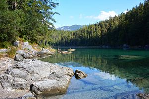 Eibsee près de Zugspitze Bavière Allemagne