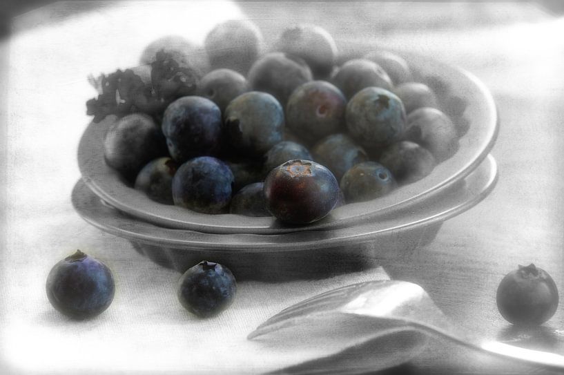 Wildfrüchte auf dem Tisch von Tanja Riedel