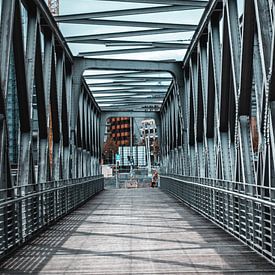 Bridge in Hamburg by Laurenz Heymann