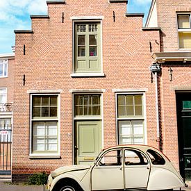Citroën 2CV in Leiden von Charlie Versteege