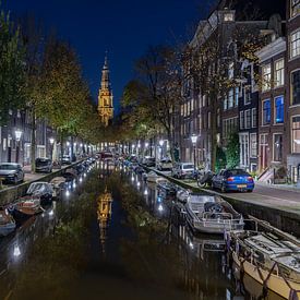 Amsterdamse toren in het water van Manon van Alff