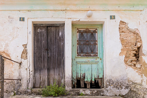 House numbers 4 and 6 – The beauty of decay