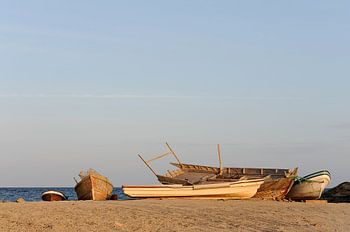 Boote am Strand bei Salalah