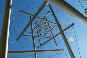 Needle tower II door Kenneth Snelson sur Maurice Welling