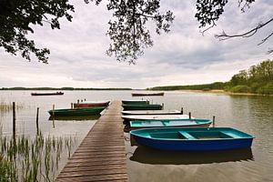 Boats on a lake van Rico Ködder