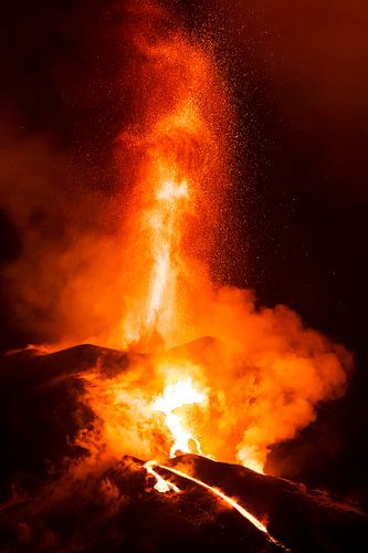 Der ausbrechende Vulkan von Sander Meertins