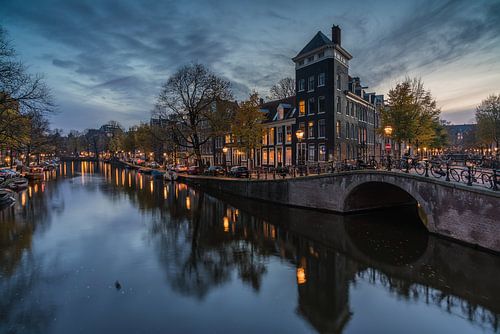 Schemering in Amsterdam