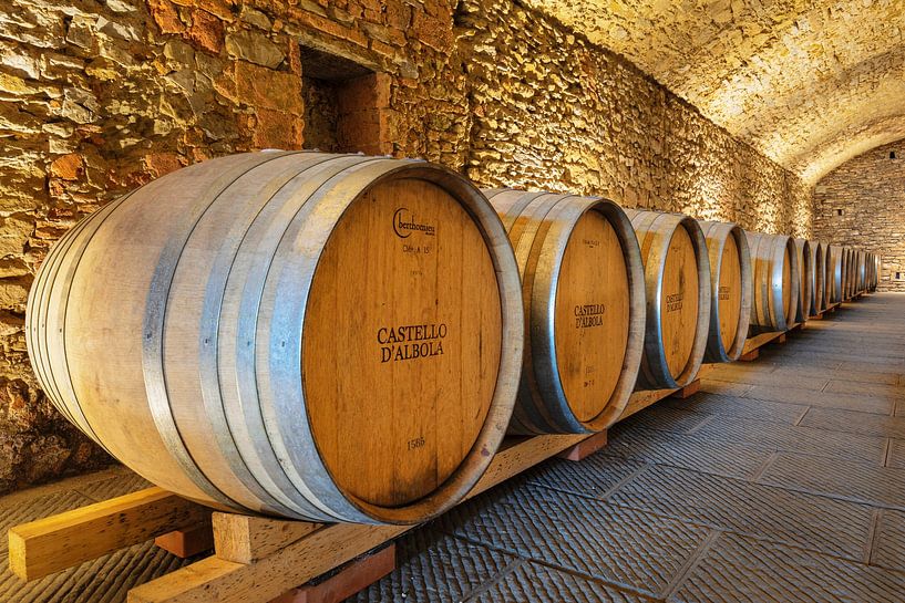 Wine cellar in Tuscany by Markus Lange