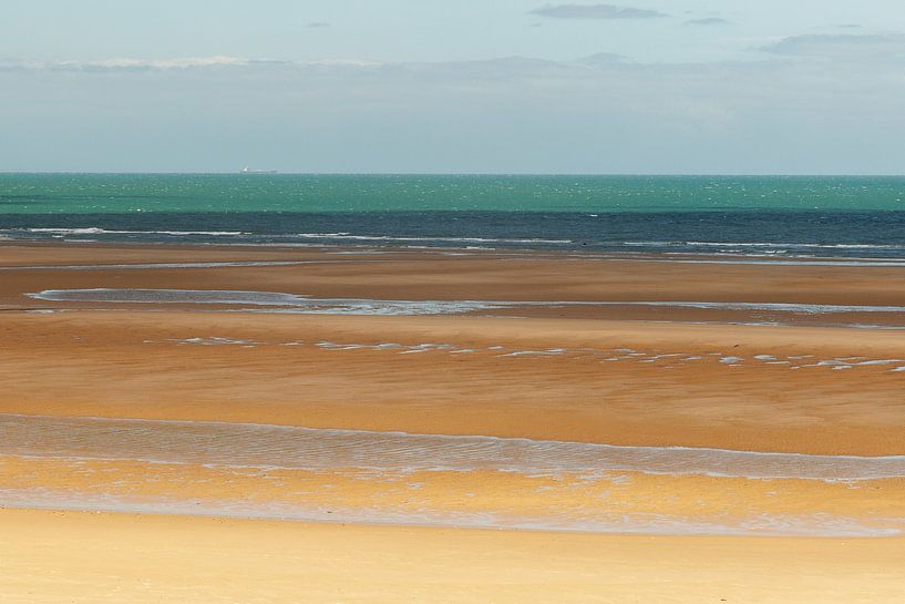 Opal coast beach lines by Ronald Moolenaar