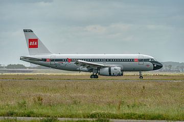 100 jaar British Airways: Airbus A319 in oude BEA kleuren. van Jaap van den Berg